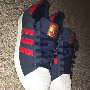 Adidas superstars